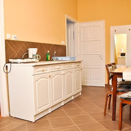 게스트하우스 Kastely Panzio Ii.