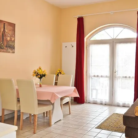 Kastely Panzio Ii. Хайдусобосло