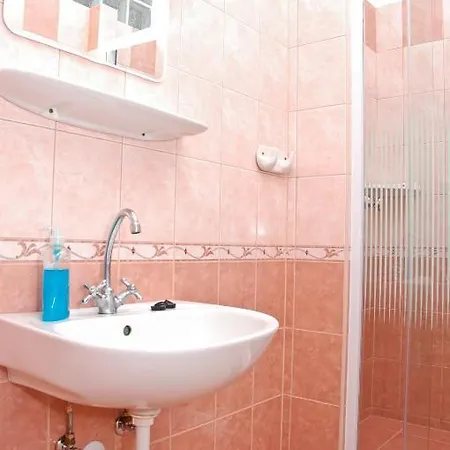 Kastely Panzio Ii. Guest house