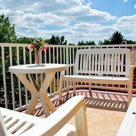 Kastely Panzio Ii. Гостевой дом Хайдусобосло