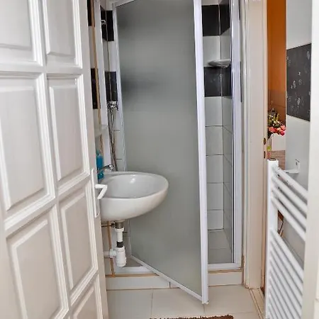 Kastely Panzio Ii. *