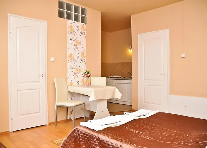 Kastely Panzio Ii. Vendégház