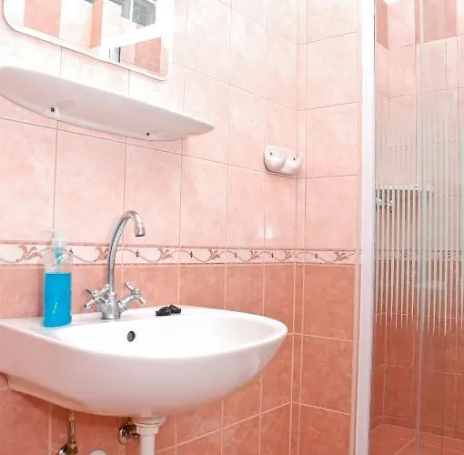 Kastely Panzio Ii. Vendégház