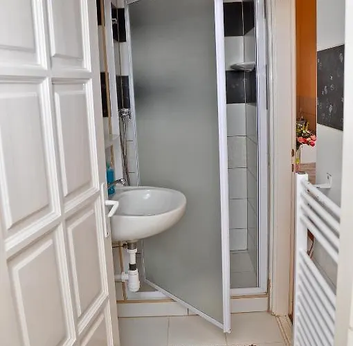 Kastely Panzio Ii. *