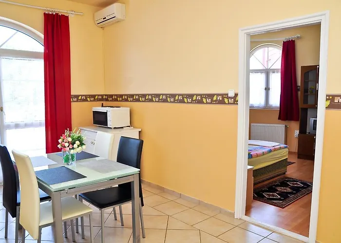 Vendégház Kastely Panzio Ii. *